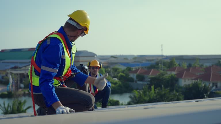 Best Roof Installation  in Red Bay, AL